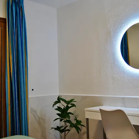 Montecarlo 35 And 45 First Row With Air Conditioning&wi-fi And Sound Insulation Apartment